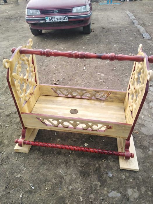 Бесик продаётся ручная работа