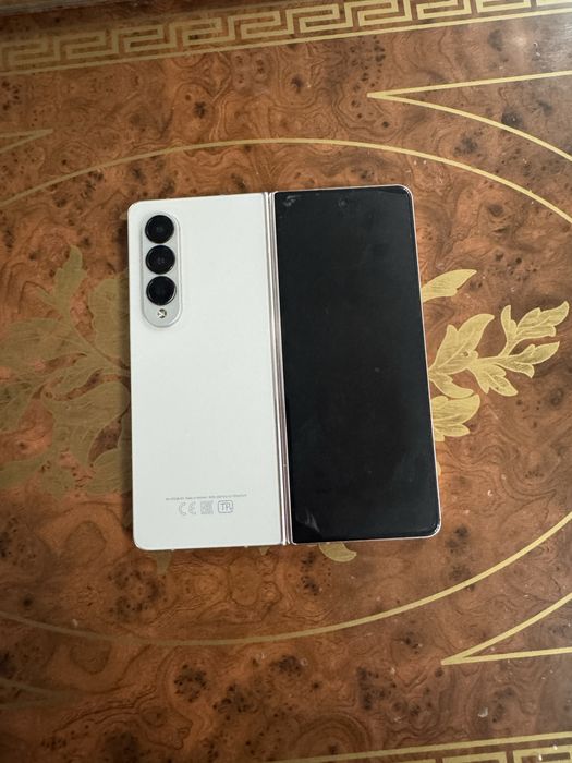 Самсунг Z фолд  4 512 гб