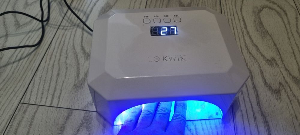 Lampa uv manichiura sokwik