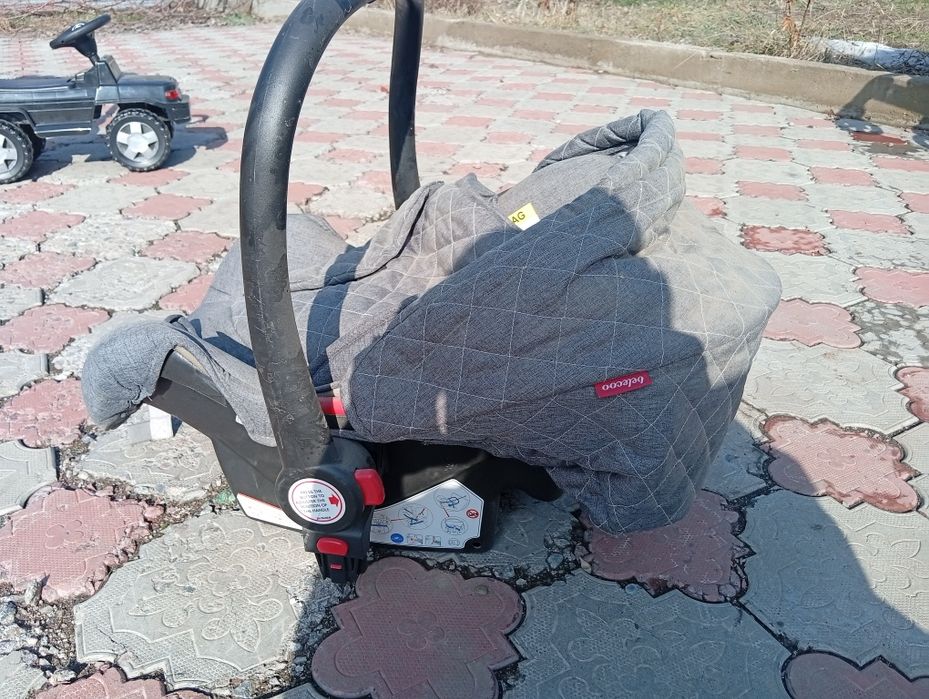 Продам коляску детскую Belecoo