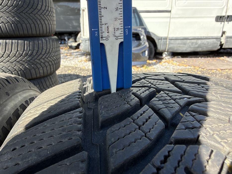 235/55 R17 4 бр зимни гуми