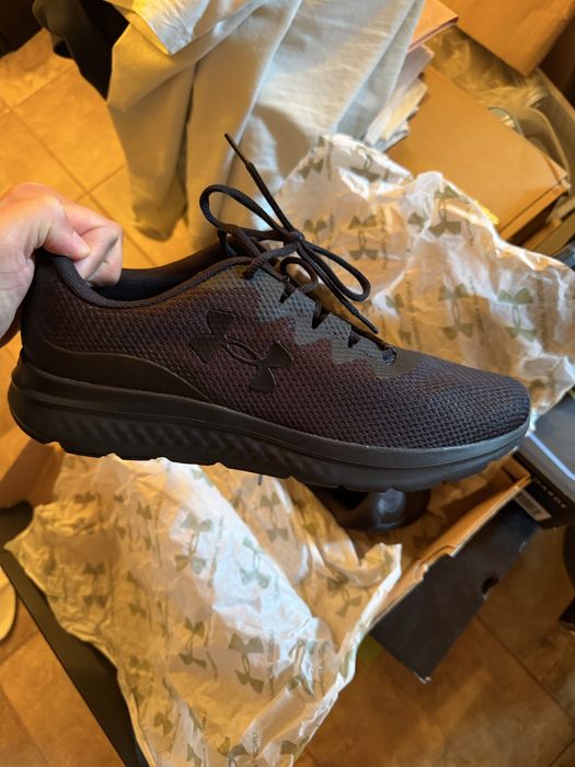 Маратонки UnderArmour