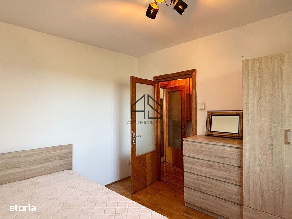 De închiriat | Apartament cu 3 camere, bucătărie închisă | Centru