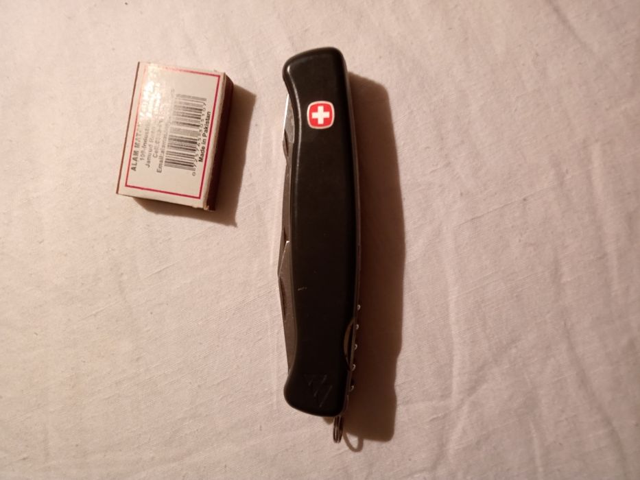 Продам перочинные ножички.