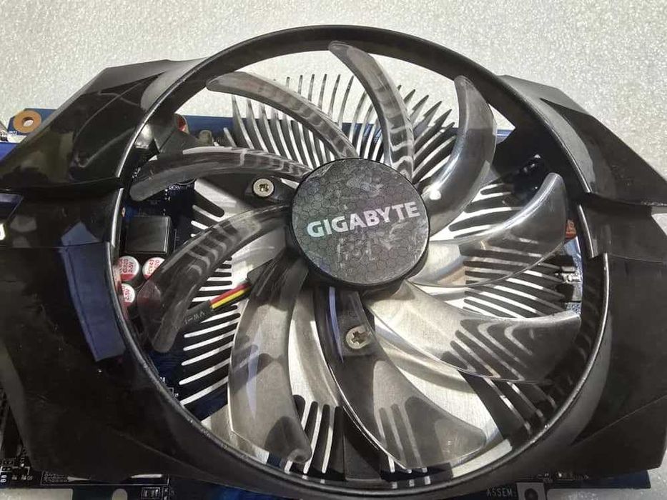 Placa video GIGABYTE GT 740 OC 2GB GDDR5 128bit (GV-N740D5OC-2GI) v2.0