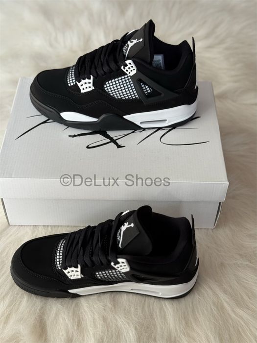 Air Jordan 4 Retro White Thunder Black/Yellow/Red