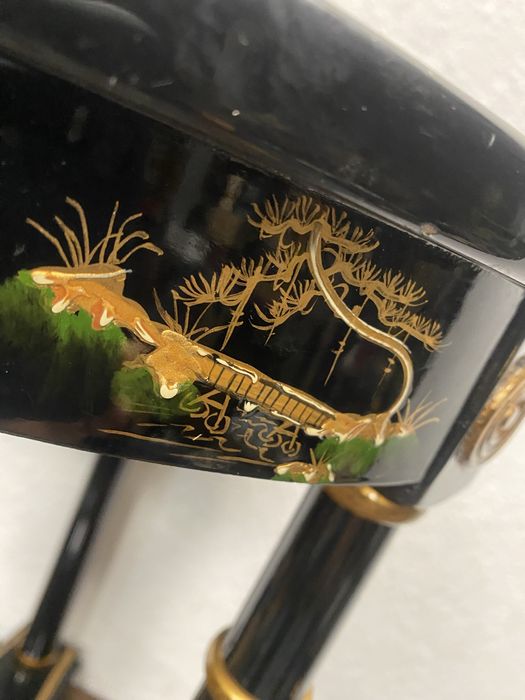 Китайска лакова помощна маса 1920 ръчна златна украса