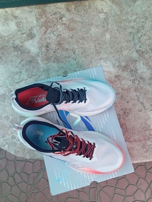 Кросовки Jordan Strong Wind 4 PRO