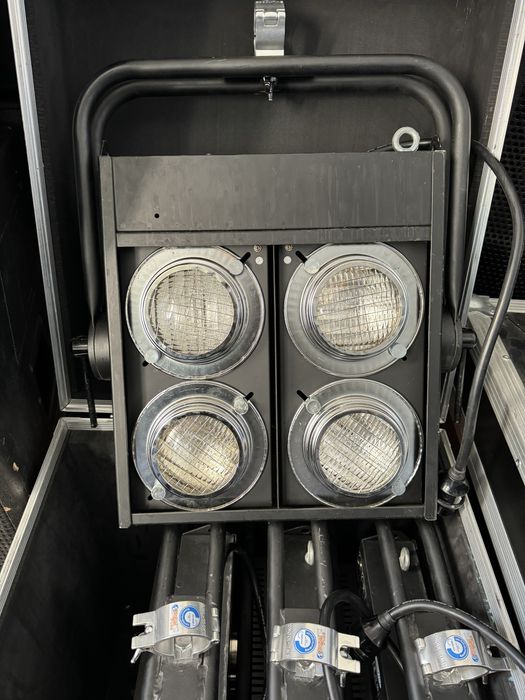 Blinder showtec stage 4