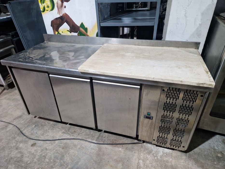 Vitrina rece frigorifica,  vitrina rece pizza, masa rece