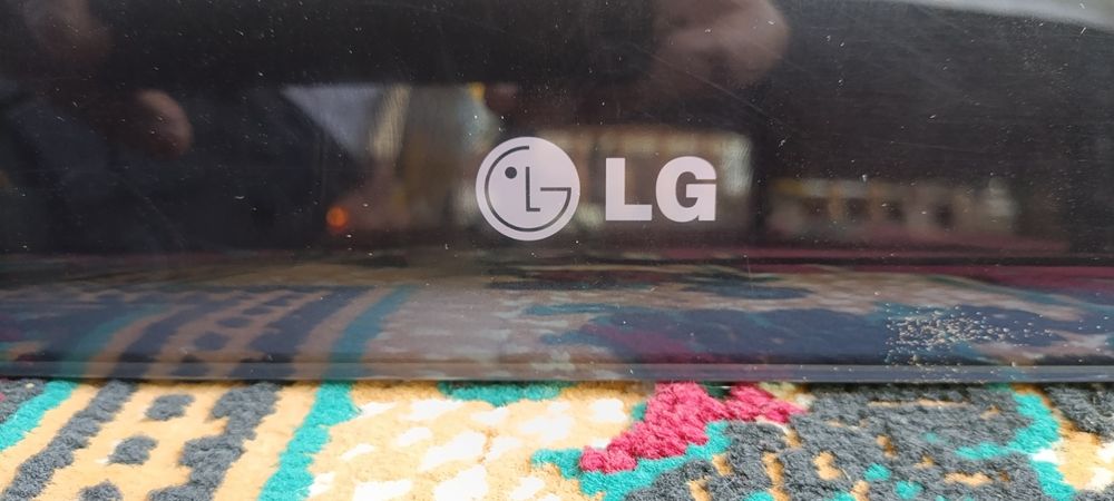LG телевизор в хорошем состоянии. Привёз из России