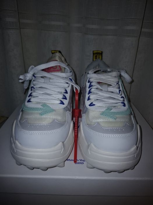 Vand Off-White ODSY-1000 Albi cu Verde / White and Pale Green marimea 44 noi, nouti
