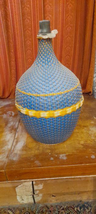 Дамаджана 10 литра.