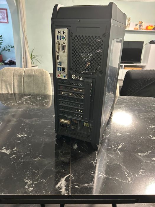 Настолен компютър