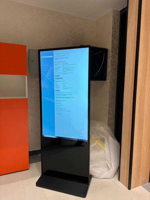 Интерактивный инфокиоск 32 с очередной , webcamera есть +доставка есть