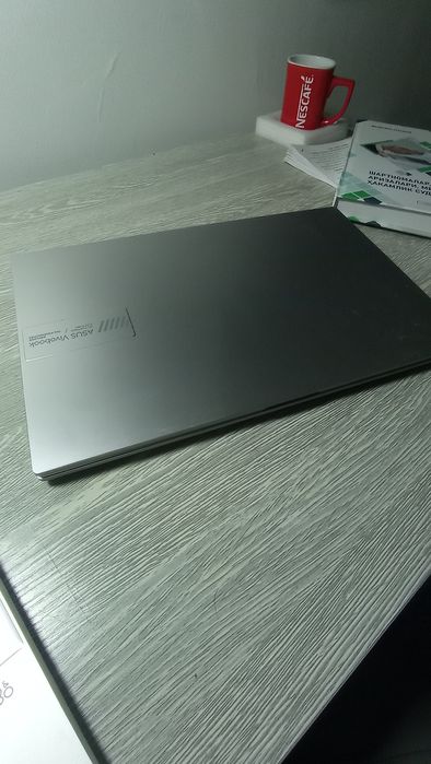ASUS Vivobuk 64x.512gb.