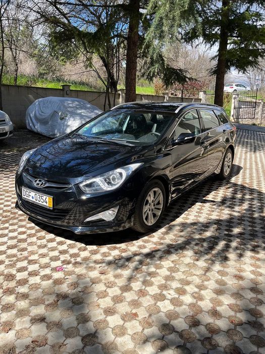 Продавама Hyundai i40