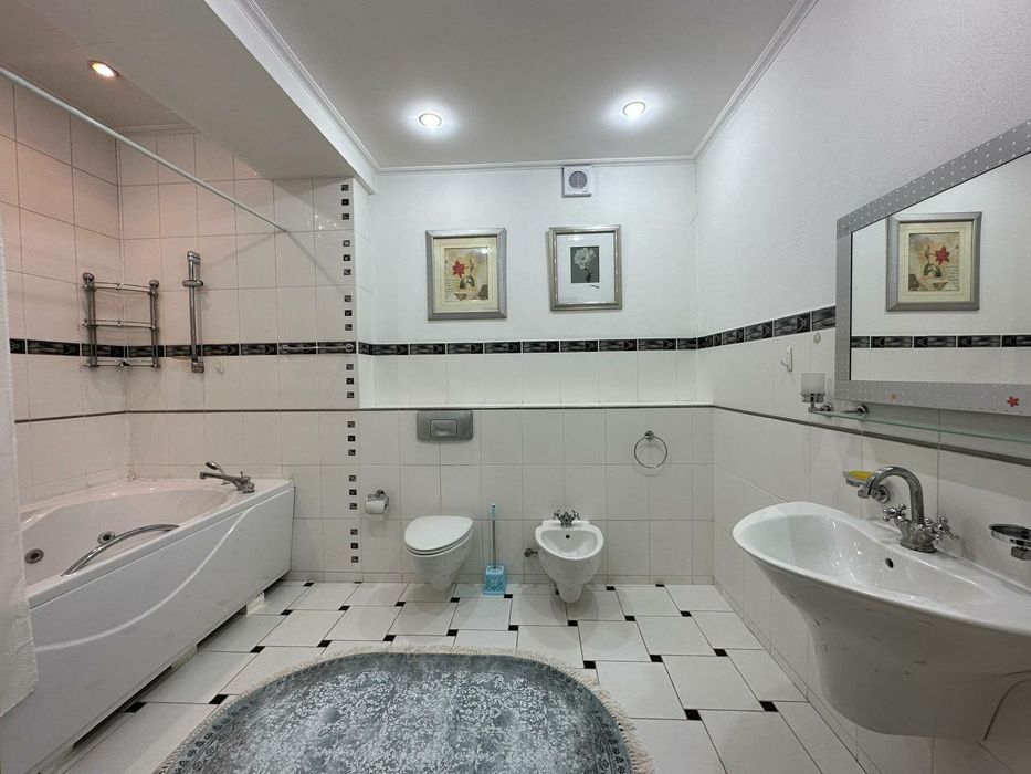 5/2/4 200м2 ДАРХАН центр СВОЯ м. ХАМИД АЛИМДЖАН  ПУШКИНА Спецплан