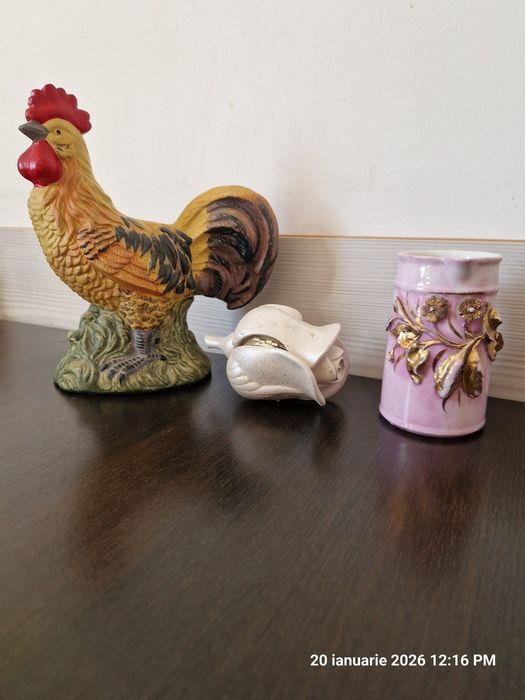 Bibelouri vechi, cocoș,cană porțelan