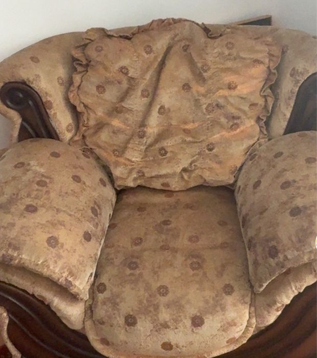 Продам 2 кресло с диваном