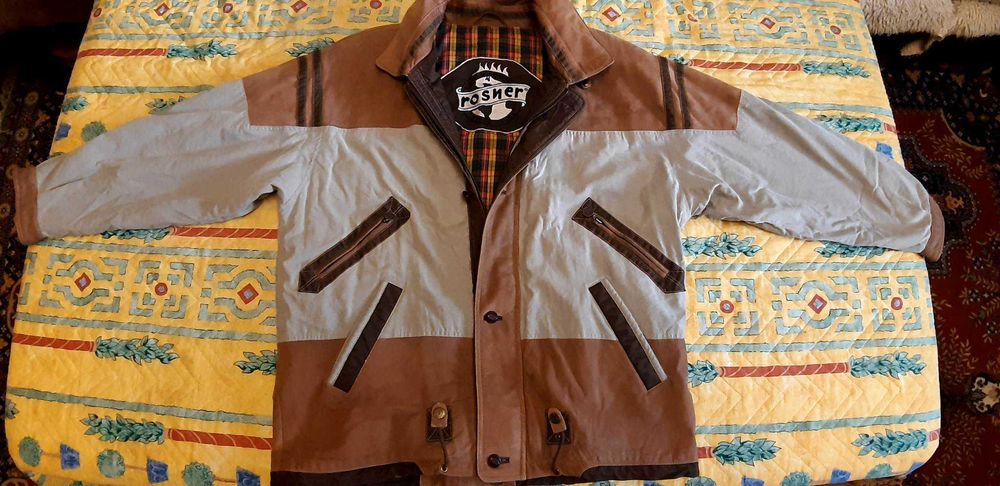 Зимно мъжко кожено яке.