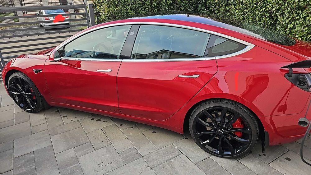 Jante Tesla cu Anvelope Michelin Pilot Alpin 235 35 R20 92W XL