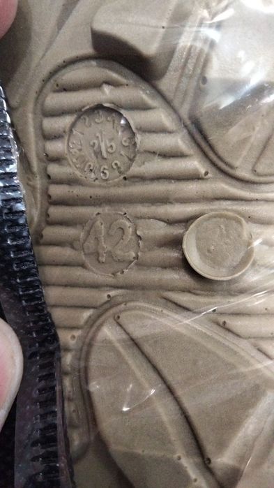 Продам Спец одежду и спец ботинку