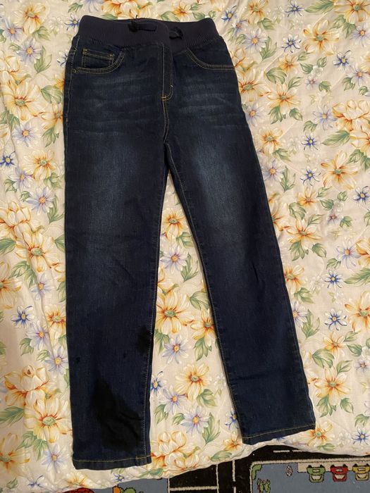 Продам теплые джинсы на мальчика