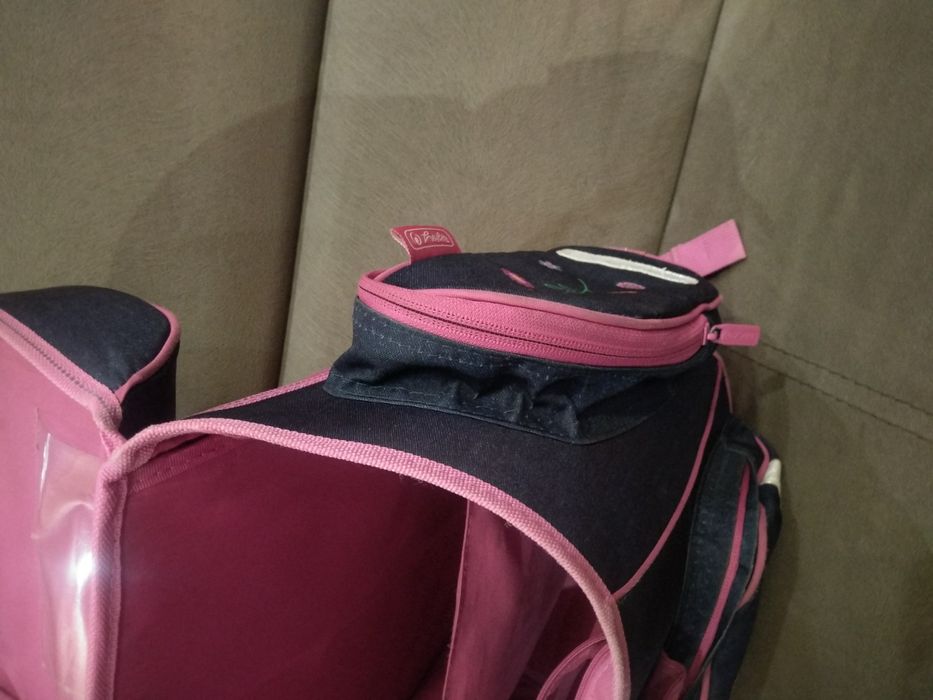 Висок клас ученическа раница