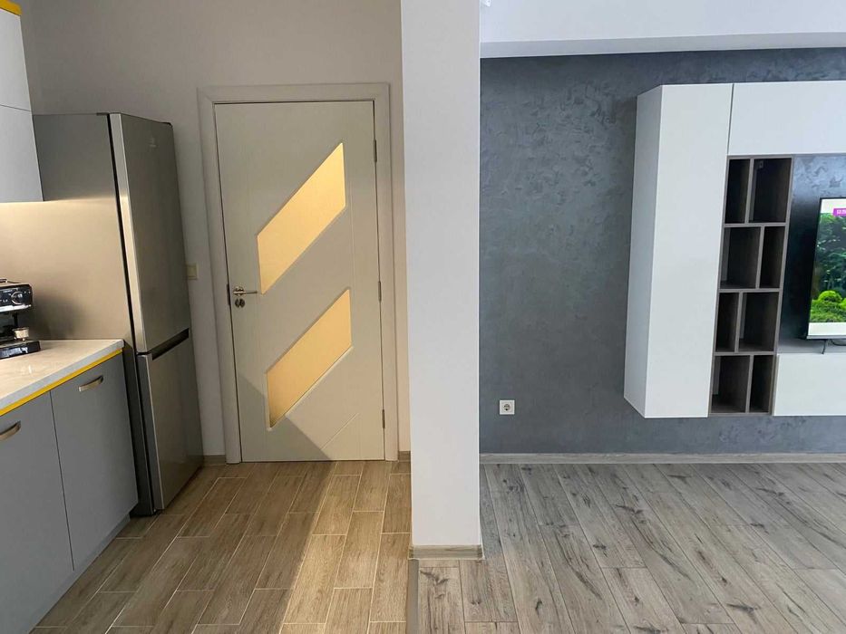 Дава се под наем Двустаен апартамент в София, Център - 62 кв.м за 484.5 € - Снимка #9