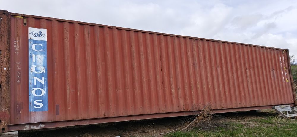 Doua containere maritime 12 x 2,4 x 2,9 m