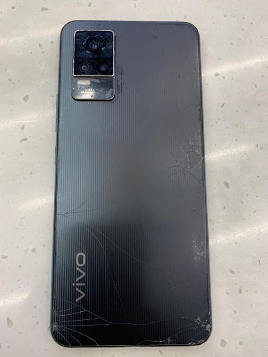 Vivo v21e    128