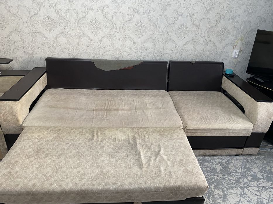 Продам б/у диван, в хорошем состоянии
