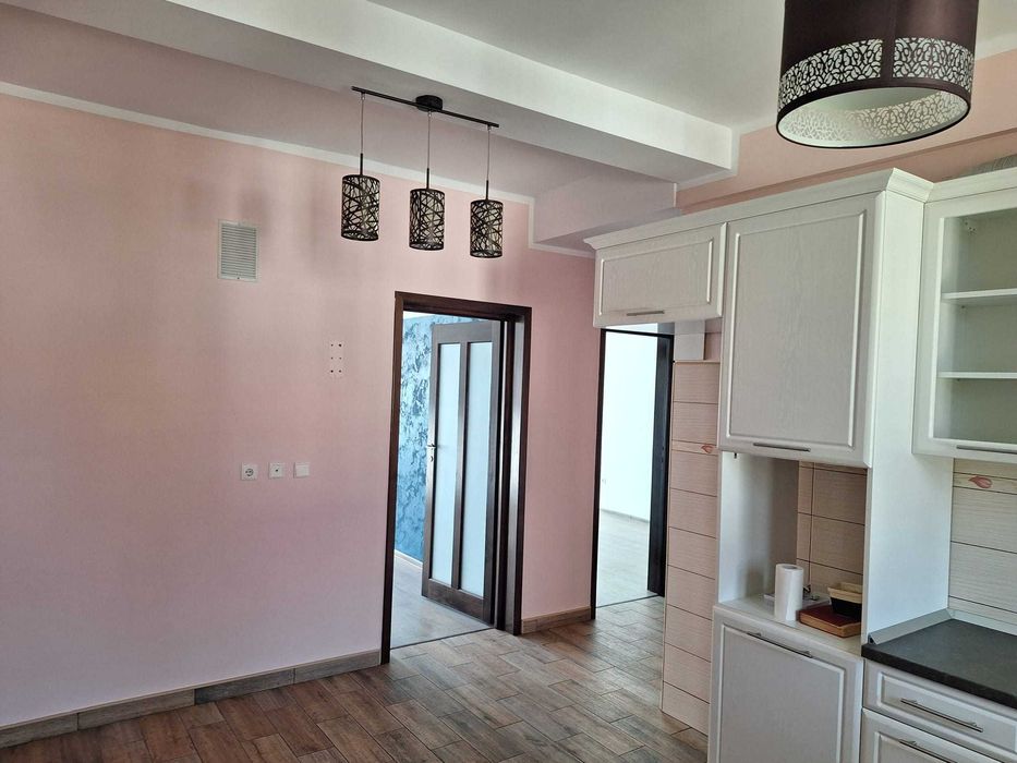 Apartament 2 camere decomandat | renovat | etaj 2/2 | proprietar