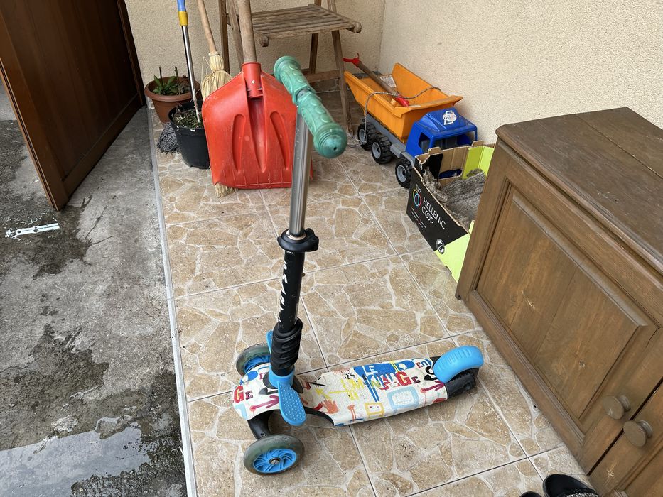 Тротинетка за малко дете