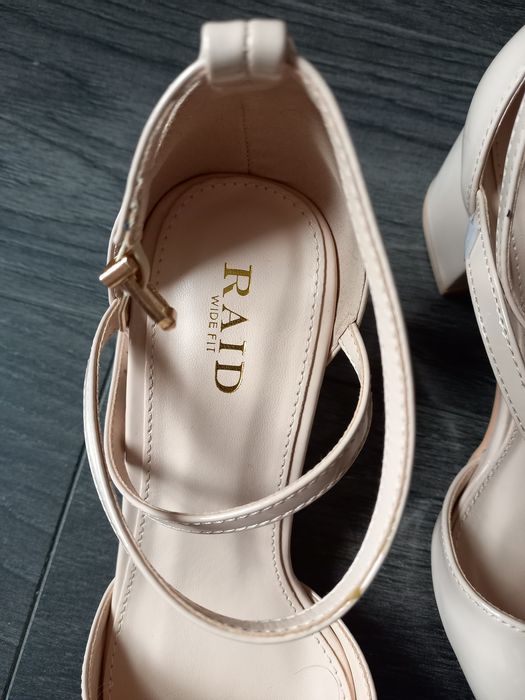 Дамски обувки Raid р36