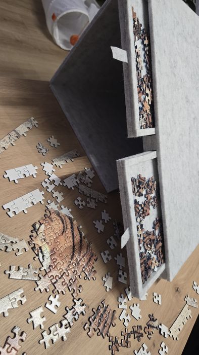 Masa portabila pt puzzle cu capac