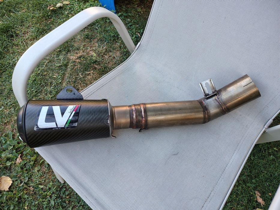 LeoVince LV 10 Carbon