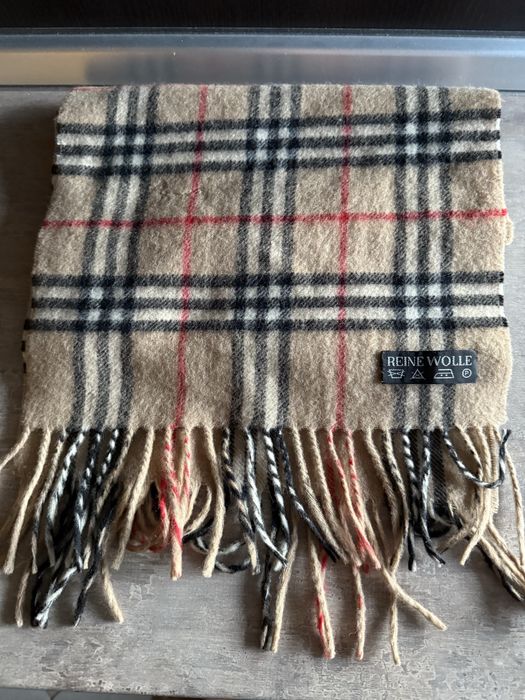 Fular Burberry print , 100% lâna,stare impecabila