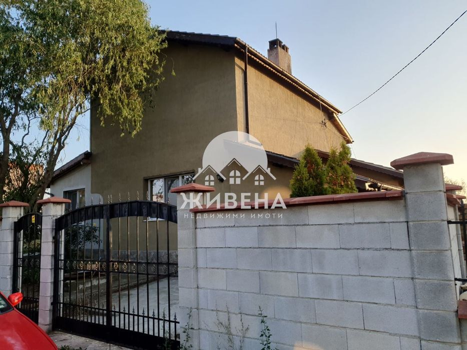 Продава обзаведена къща в с.Славеево, обл. Добрич