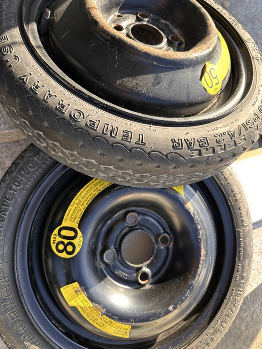 Продавам резервна джанта ( патерица)-2 бр