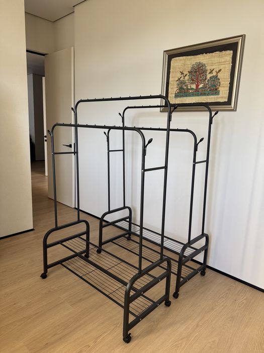 Продам вешалку для вещей