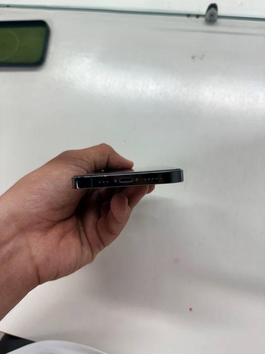 Iphone 13 pro Green