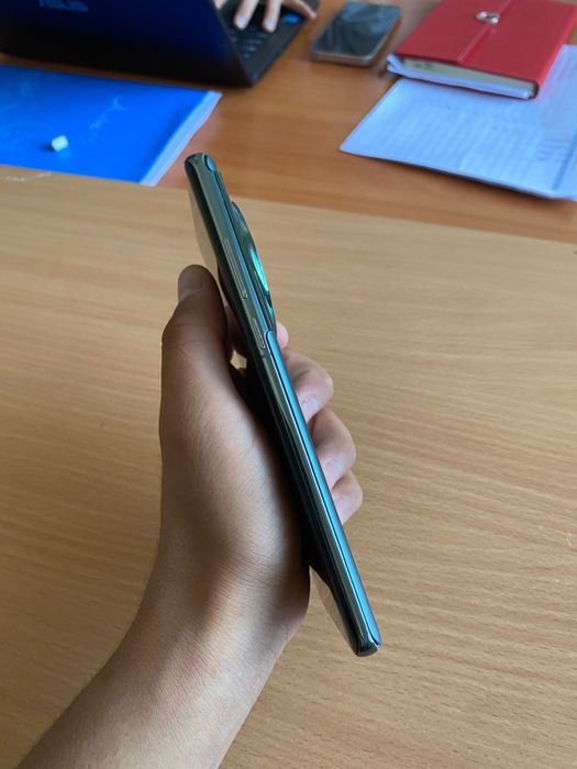 Oneplus 12 в хорошем состоянии