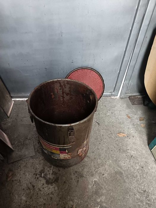 Метален варел с капак