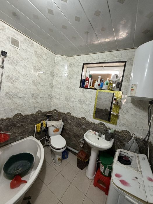 Срочно 3 хонали квартира сотилади!!!