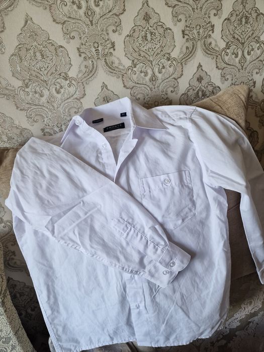 Школьные рубашки