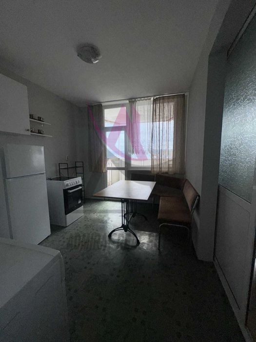 Дава се под наем Тристаен апартамент в Варна, Център - 74 кв.м за 450 € - Снимка #4