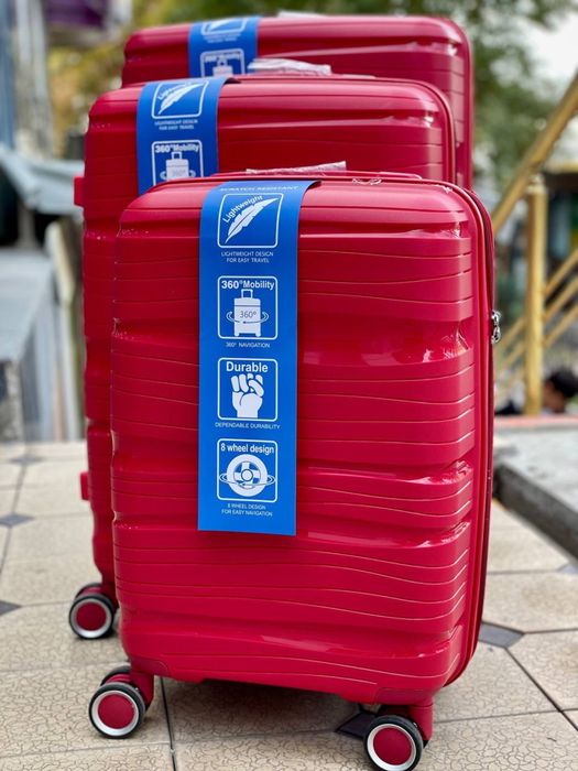 Чемодан из полипропилена новый