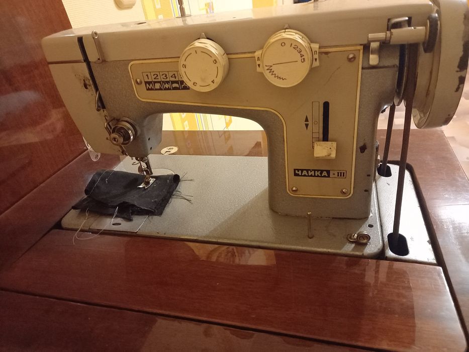 Продаётся швейная машина Чайка-III